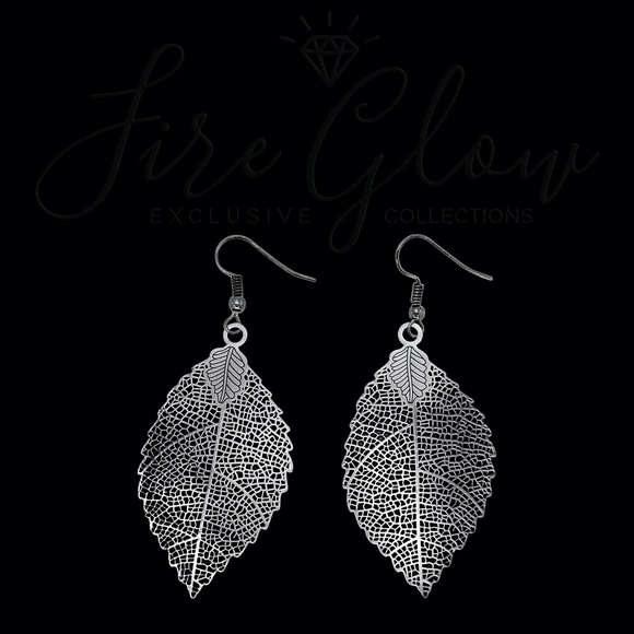 Boho Chic Polished Gunmetal Filigree Leaf Earrings - Picture 4 of 8